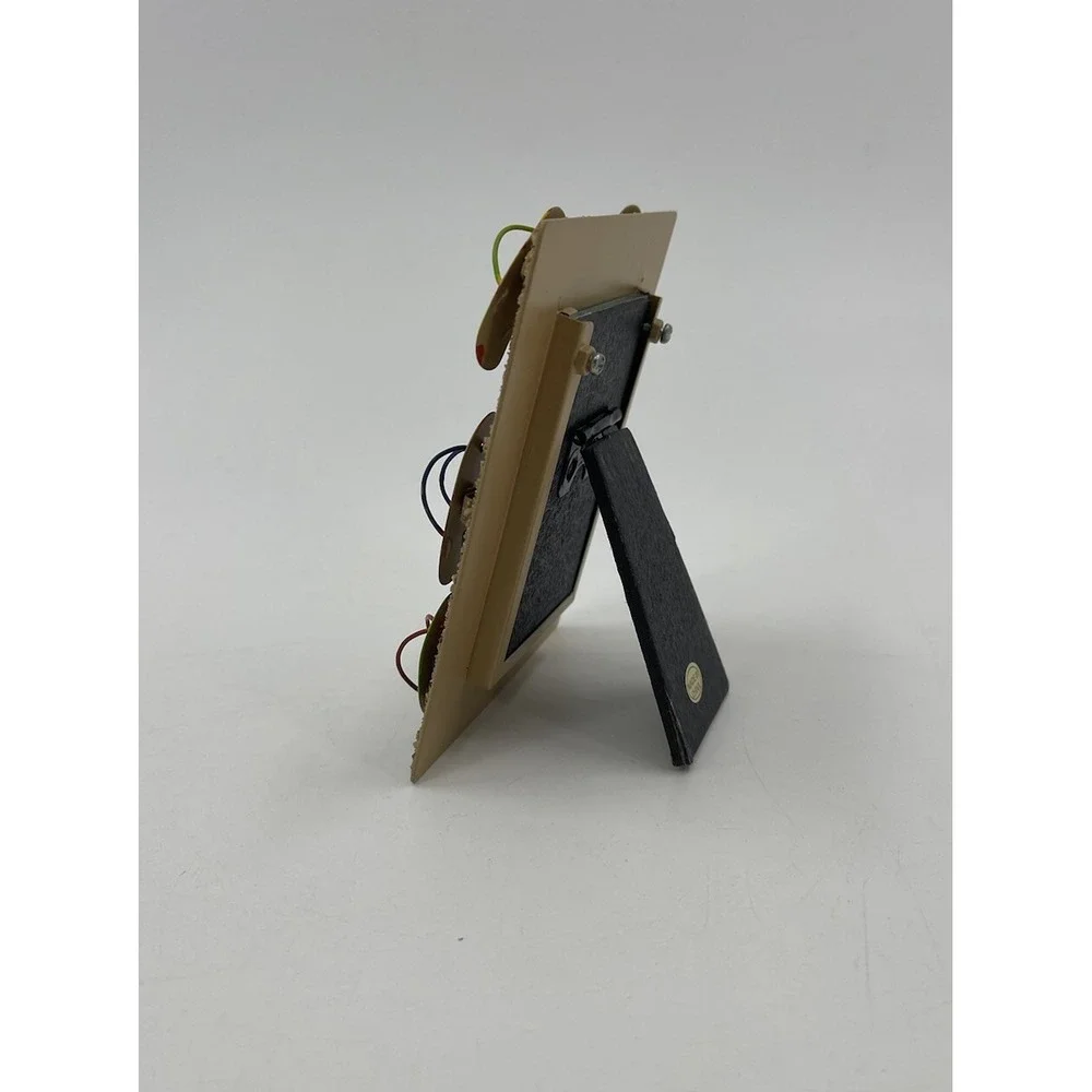 Home‎ Studio Shoreline Collection Beach Flip flop Frame Surfboard Sand